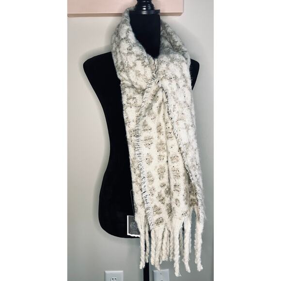 Vince Camuto Ivory Sequin Oversize Fringe Scarf - Picture 1 of 3